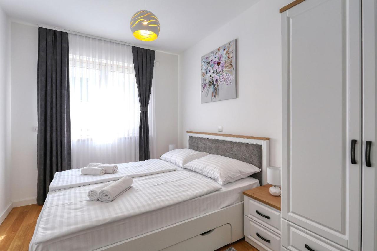 Apartments Luna With Free Parking Zadar Buitenkant foto